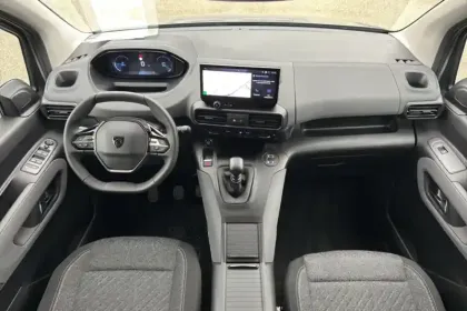 Photo 76 Peugeot Rifter  M Diesel 100 ch Manuelle 5pl