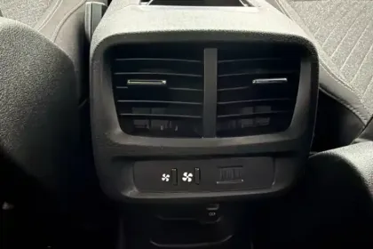 Photo 58 Peugeot Rifter  M Diesel 100 ch Manuelle 5pl