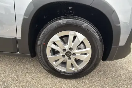 Photo 97 Peugeot Rifter  M Diesel 100 ch Manuelle 5pl