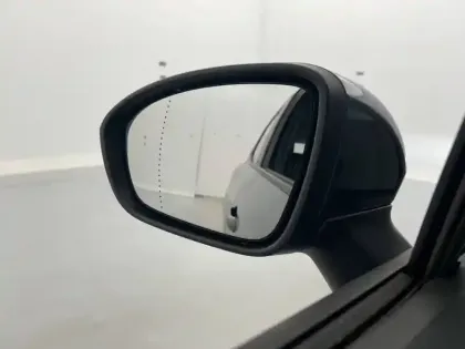 Photo 30 Renault Clio  E-Tech 140