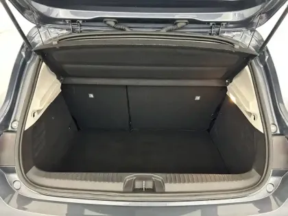 Photo 17 Renault Clio  E-Tech 140