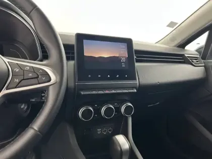 Photo 11 Renault Clio  E-Tech 140