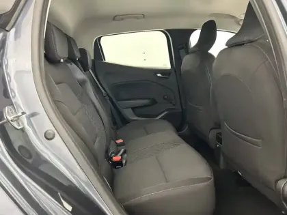 Photo 15 Renault Clio  E-Tech 140