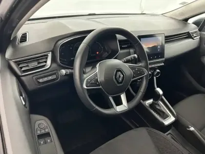 Photo 9 Renault Clio  E-Tech 140