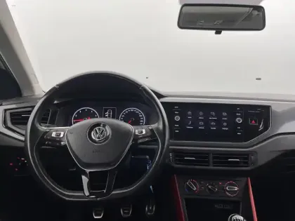 Photo 21 Volkswagen Polo Gén. VI Ph1 Confortline 5