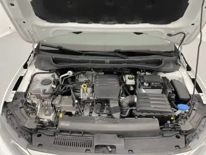 Photo 20 Volkswagen Polo Gén. VI Ph1 Confortline 5