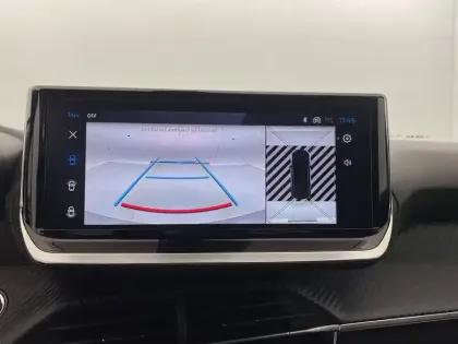 Photo 89 Peugeot 2008  Hybrid 136 e-DCS6