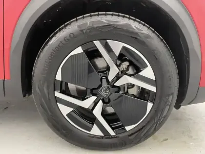 Photo 49 Peugeot 2008  Hybrid 136 e-DCS6