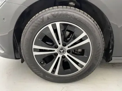 Photo 17 Mercedes Classe E Gén. V (W213) Ph2 Avantgarde Line 4