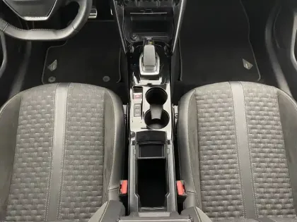 Photo 29 Peugeot 208  Electrique 50 kWh 136ch