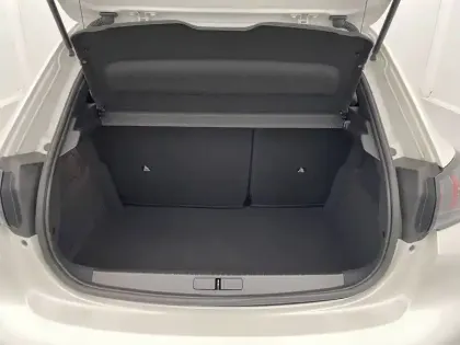 Photo 12 Peugeot 208  Electrique 50 kWh 136ch