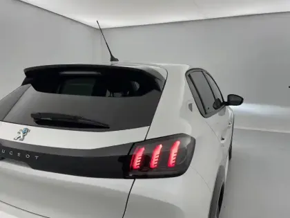 Photo 30 Peugeot 208  Electrique 50 kWh 136ch