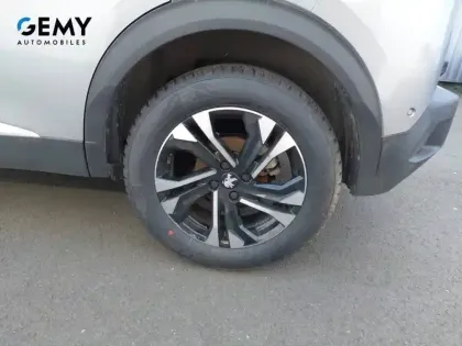 Photo 10 Peugeot 2008  PureTech 130 S&S BVM6