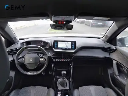 Photo 7 Peugeot 2008  PureTech 130 S&S BVM6