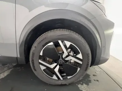 Photo 45 Peugeot 2008  Hybrid 145 e-DCS6