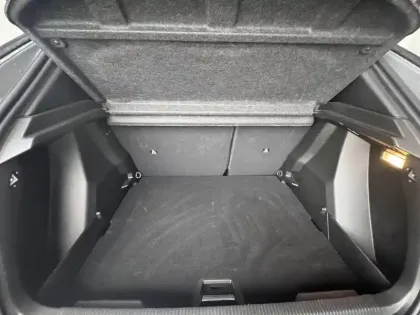 Photo 16 Peugeot 2008  Hybrid 145 e-DCS6