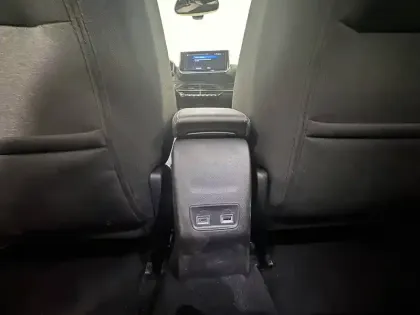 Photo 20 Peugeot 2008  Hybrid 145 e-DCS6