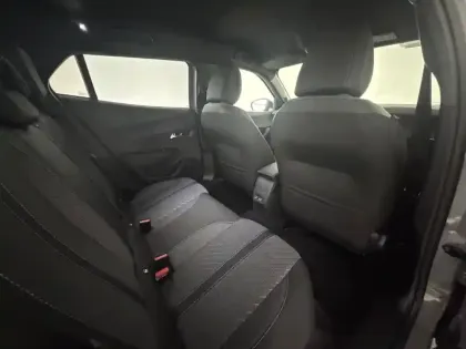 Photo 13 Peugeot 2008  Hybrid 145 e-DCS6