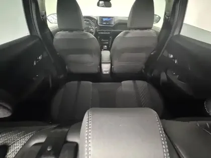 Photo 17 Peugeot 2008  Hybrid 145 e-DCS6