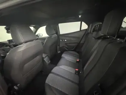 Photo 9 Peugeot 2008  Hybrid 145 e-DCS6