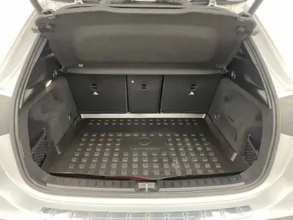 Photo 13 Mercedes GLA  250 e 8G-DCT