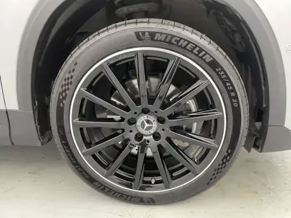 Photo 12 Mercedes GLA  250 e 8G-DCT