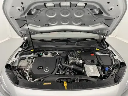 Photo 19 Mercedes GLA  250 e 8G-DCT