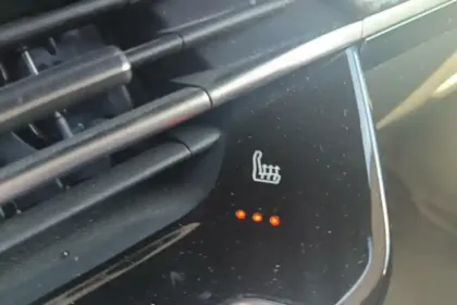 Photo 27 Peugeot 208  Electrique 50 kWh 136ch