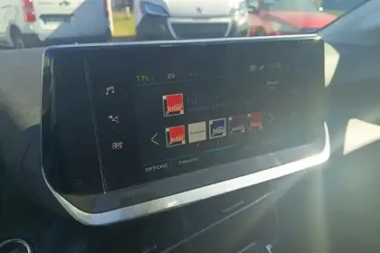 Photo 16 Peugeot 208  Electrique 50 kWh 136ch