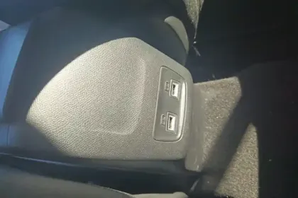 Photo 33 Peugeot 208  Electrique 50 kWh 136ch