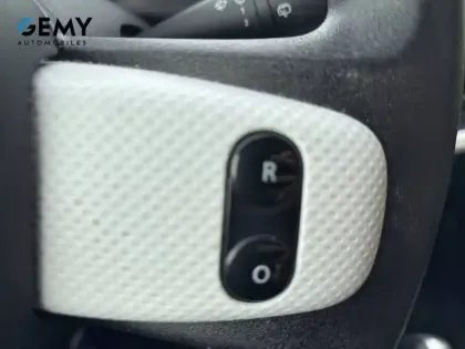 Photo 17 Renault Twingo  III Achat Intégral - 21