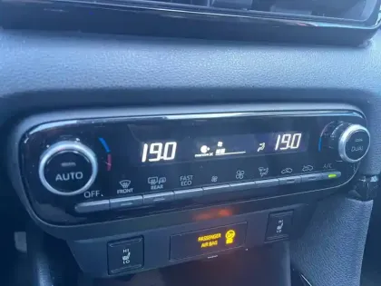 Photo 53 Toyota Yaris  Hybride 116h