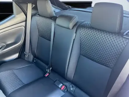 Photo 42 Toyota Yaris  Hybride 116h