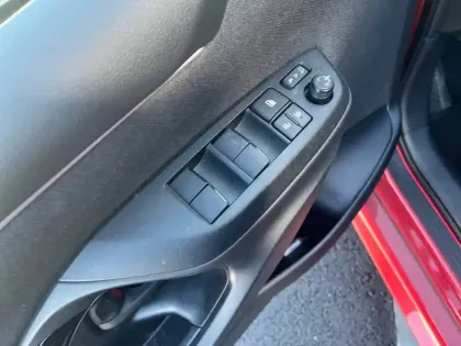 Photo 19 Toyota Yaris  Hybride 116h