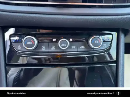 Photo 16 Opel Grandland  1.2 Turbo 130 ch BVA8