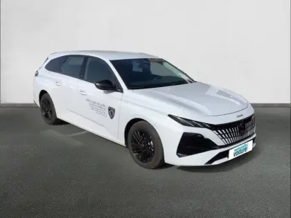 Photo 8 Peugeot 308  SW Hybrid 145 e-DCS6