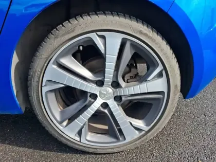 Photo 18 Peugeot 308  BlueHDi 130ch S&S EAT8