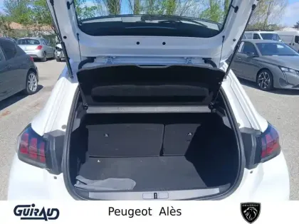 Photo 47 Peugeot 208  PureTech 100 S&S BVM6