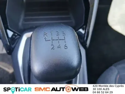 Photo 79 Peugeot 208  PureTech 100 S&S BVM6