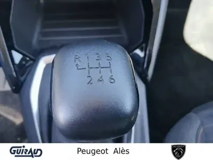 Photo 37 Peugeot 208  PureTech 100 S&S BVM6