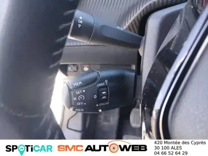 Photo 80 Peugeot 208  PureTech 100 S&S BVM6