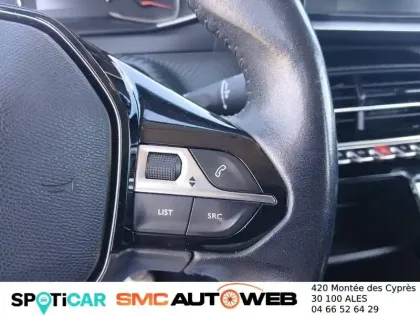 Photo 75 Peugeot 208  PureTech 100 S&S BVM6