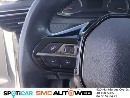 Photo 76 Peugeot 208  PureTech 100 S&S BVM6