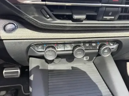 Photo 37 Citroën C5  X Hybride Rechargeable 225 S&S e-EAT8