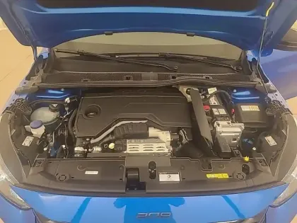 Photo 24 Peugeot 208  Hybrid 100 e-DCS6