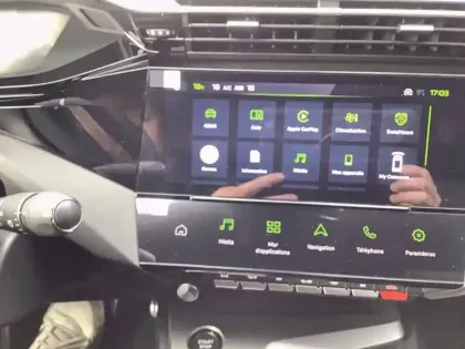 Photo 66 Peugeot 408  Hybrid 145 e-DCS6