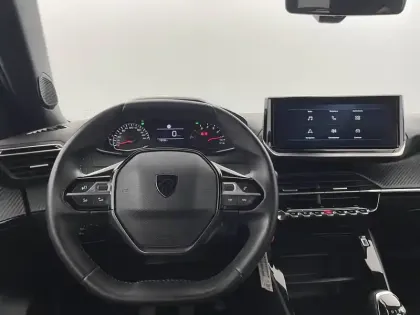 Photo 21 Peugeot 2008  PureTech 100 S&S BVM6