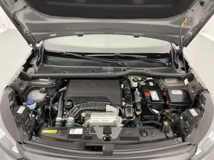 Photo 20 Peugeot 2008  PureTech 100 S&S BVM6