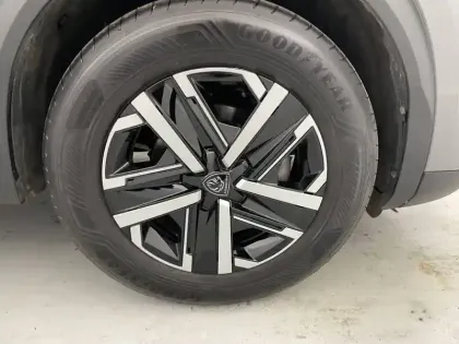 Photo 17 Peugeot 2008  PureTech 100 S&S BVM6