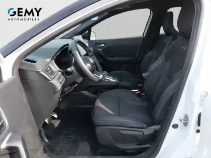 Photo 8 Renault Captur  E-Tech full hybrid 145 ch